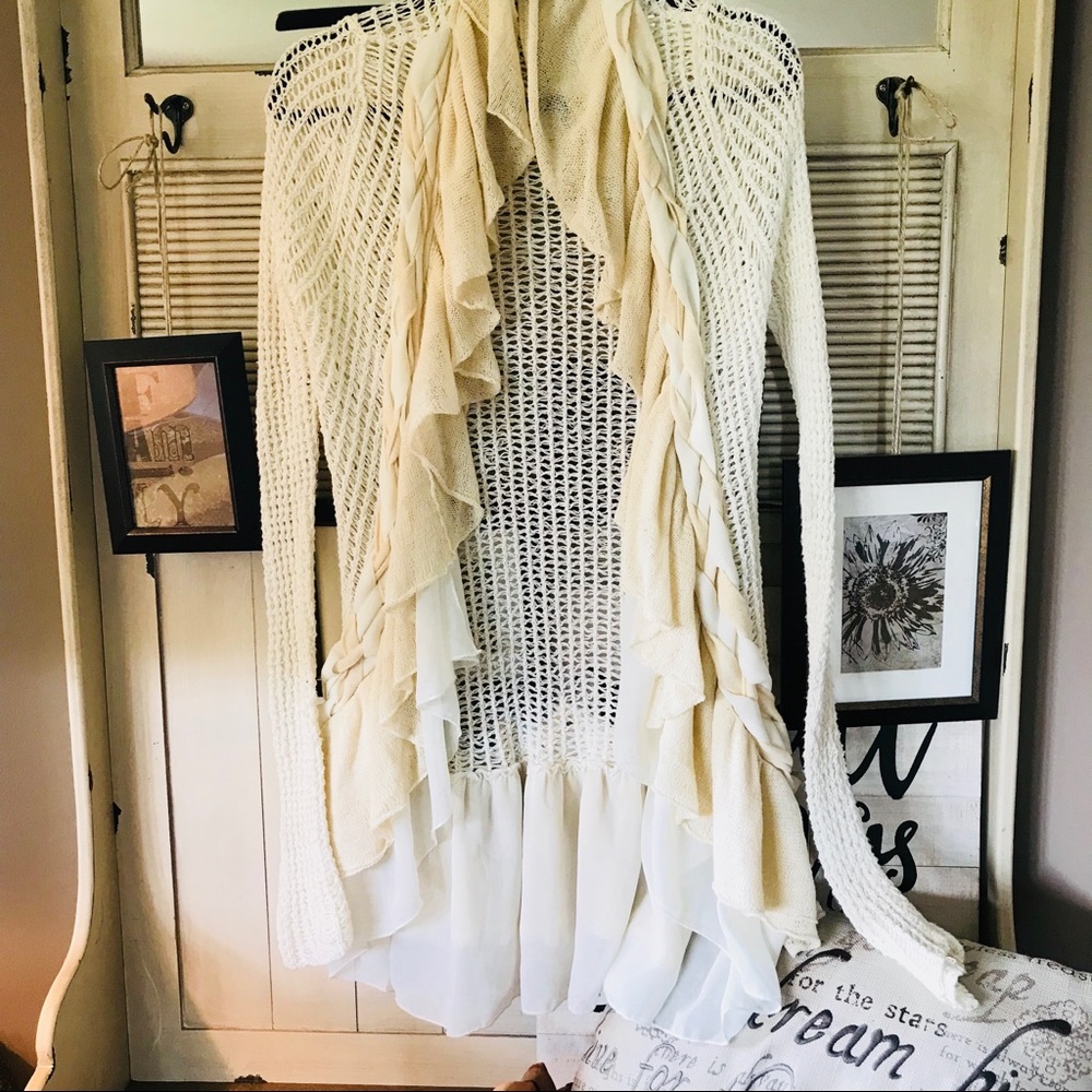 Gorgeous Chunky knit BKE Boutique Sweater